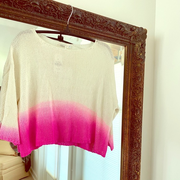 Sweater top, slightly crop